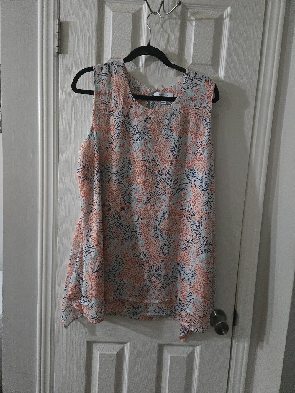 xxl sleeveless blouse